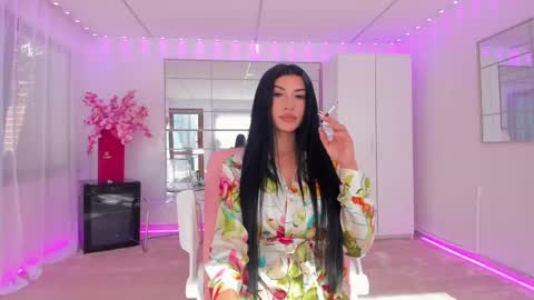 miss_diamond__ online show from May 24, 5:34 am