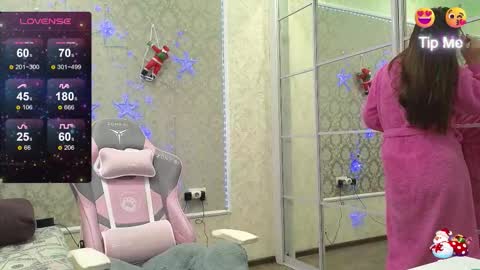 Snapshot of miss_divora chatting on January 12, 5:56 am miss_divora online show from January 12, 5:56 am