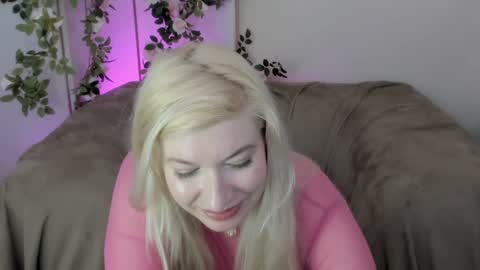 April online show from December 8, 7:43 pm