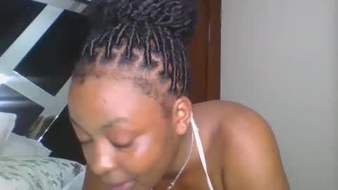 miss_dree online show from December 4, 10:51 pm