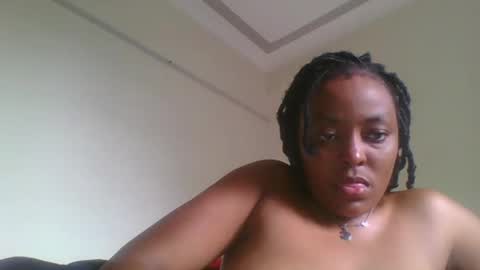 miss_dree online show from December 9, 11:04 am