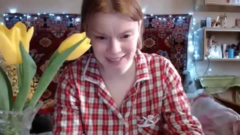 Elis online show from March 7, 2:01 pm