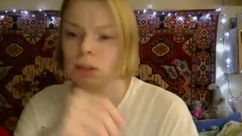 Elis online show from September 18, 10:39 am