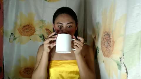 Snapshot of miss_eva2025 chatting on May 5, 10:34 am Eva online show from May 5, 10:34 am