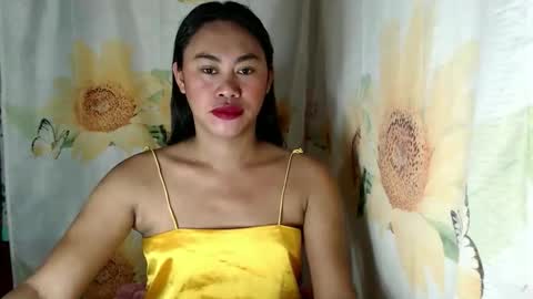 Snapshot of miss_eva2025 chatting on May 18, 10:21 am Eva online show from May 18, 10:21 am