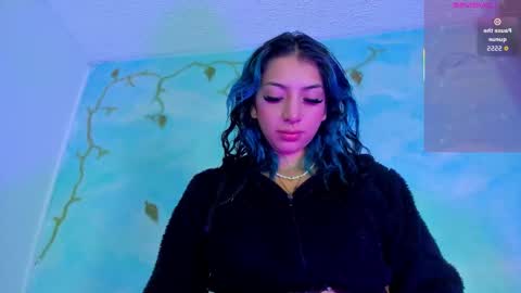 miss_evans_ online show from January 10, 8:38 am