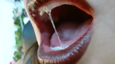 Miss Evoleth online show from March 10, 9:31 pm