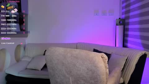 insta    online show from October 21, 1:17 am