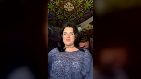 miss_honeypotpie online show from January 9, 5:21 am