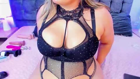 miss_horney online show from October 23, 12:10 am