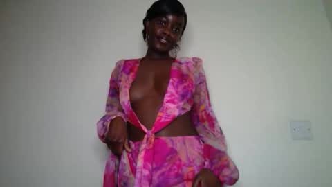 Snapshot of miss_jamilla255 chatting on September 15, 6:35 am SensuElle WHAT I DONT SHOW HERE... YOULL ONLY SEE IN PRIVATE online show from September 15, 6:35 am