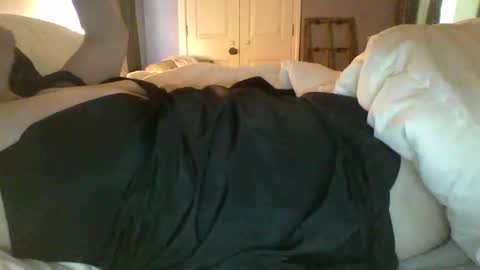 miss_kellyjo online show from October 17, 8:11 pm