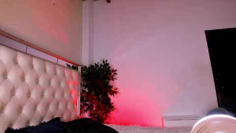 Snapshot of miss_khalifadoll chatting on June 3, 3:31 am miss_khalifadoll online show from June 3, 3:31 am