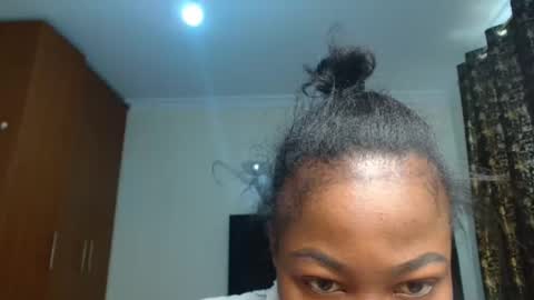 Miss Kiarrafit online show from January 14, 11:53 am