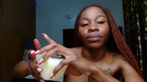 Miss Kiarrafit online show from February 15, 9:59 pm