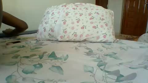 kiki online show from December 2, 12:54 pm