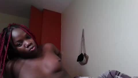 Snapshot of miss_kookie chatting on January 17, 12:10 am miss_kookie online show from January 17, 12:10 am
