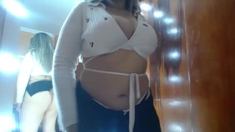Snapshot of miss_lilieth chatting on January 3, 3:01 pm lilieth online show from January 3, 3:01 pm