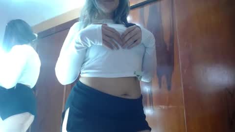 Snapshot of miss_lilieth chatting on February 27, 12:32 am lilieth online show from February 27, 12:32 am