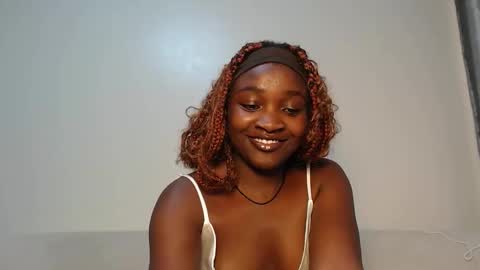 Snapshot of miss_lofti chatting on October 31, 9:43 am Lofti online show from October 31, 9:43 am