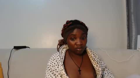 Snapshot of miss_lofti chatting on November 2, 10:06 am Lofti online show from November 2, 10:06 am