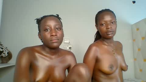 miss_lolah7 online show from May 17, 12:52 am