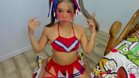 miss_lucyla online show from January 9, 11:02 am