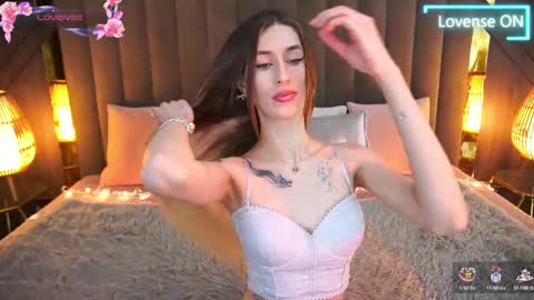 Snapshot of miss_martini chatting on March 1, 10:34 am   online show from March 1, 10:34 am