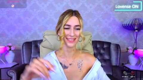 Snapshot of miss_martini chatting on September 18, 6:26 am   online show from September 18, 6:26 am