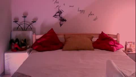 Snapshot of miss_mimys chatting on October 16, 11:39 pm Nicol online show from October 16, 11:39 pm