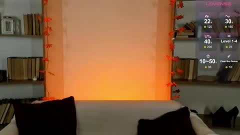 Snapshot of miss_redfox chatting on October 14, 3:51 am Margo online show from October 14, 3:51 am