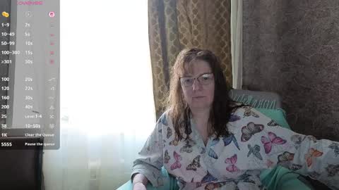 Snapshot of miss_sandrax chatting on April 8, 3:01 pm miss sandrax online show from April 8, 3:01 pm