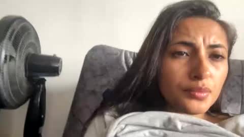 intagram miss selene59 online show from December 25, 5:37 pm