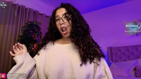 Amy Olivera online show from September 27, 11:59 am