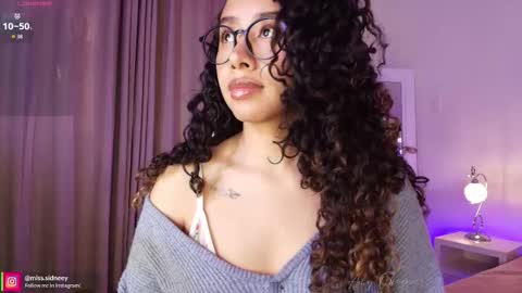 Amy Olivera online show from November 24, 12:49 pm