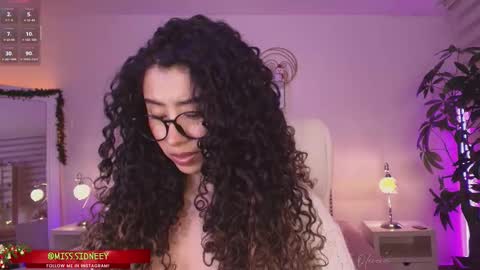 Amy Olivera online show from December 4, 12:58 pm