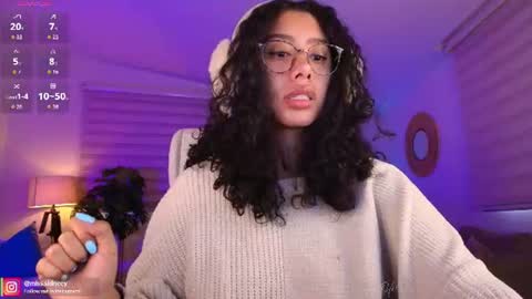 Amy Olivera online show from July 2, 1:06 pm