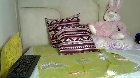 Snapshot of miss_squirty2 chatting on May 27, 6:32 am jasmine online show from May 27, 6:32 am