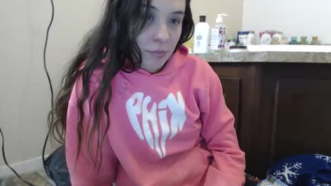 Bella online show from March 3, 6:33 pm