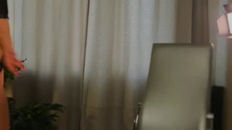 Snapshot of miss_ur_kiss chatting on July 25, 2:53 am miss_ur_kiss online show from July 25, 2:53 am
