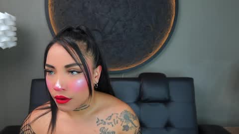 Vaiolette online show from March 30, 11:00 am