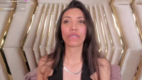 Veronica summer  7AM to 1500 PM hour GMT-5 online show from December 23, 8:57 pm