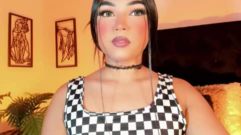 miss_zz online show from November 23, 5:24 pm