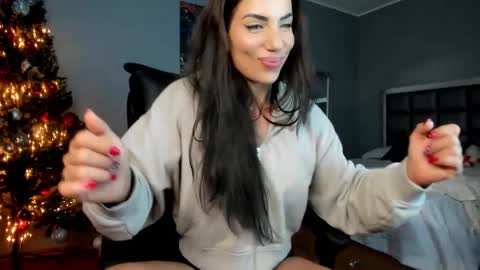 Alesyamuscledoll online show from December 17, 10:00 pm