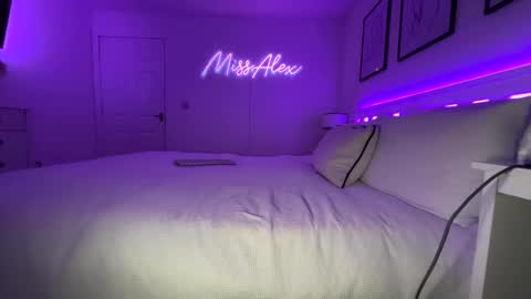  Miss Alex  online show from April 18, 7:07 pm