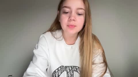 Ameliahs online show from November 6, 12:50 pm