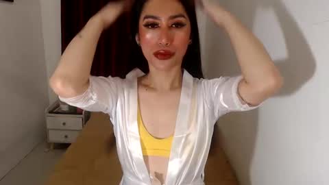 Snapshot of missangelxxx chatting on December 19, 2:45 am missangelxxx online show from December 19, 2:45 am