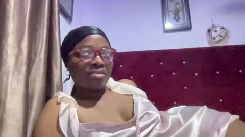 Snapshot of missbellerina chatting on February 8, 7:06 pm Missbelle online show from February 8, 7:06 pm