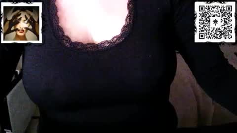 Snapshot of missbiny chatting on May 31, 9:16 pm Avamlash online show from May 31, 9:16 pm