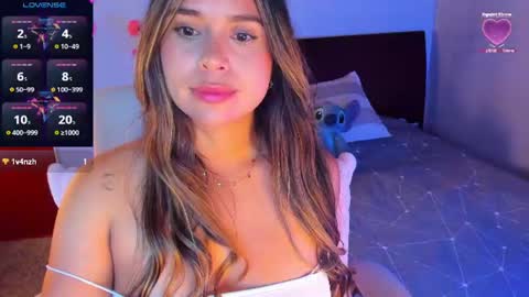 Snapshot of missblackdiamond chatting on June 11, 12:32 am valentina andrea online show from June 11, 12:32 am